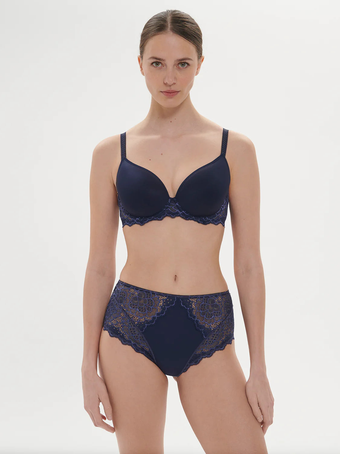 Caresse 3D Spacer Plunge T-Shirt Bra In Ink Blue - Simone Perele Plaid T-Shirt Polka Dot Checkered Caresse 3D Spacer Plunge T-Shirt Bra In Ink Blue - Simone Perele Plaid T-Shirt Polka Dot Checkered