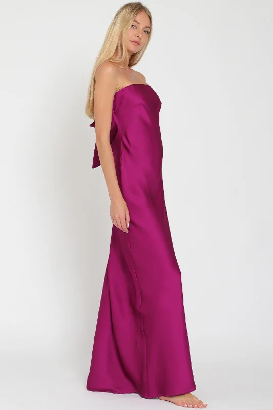 Romanticizing Maxi Dress Elegant Velvet Maxi Dress