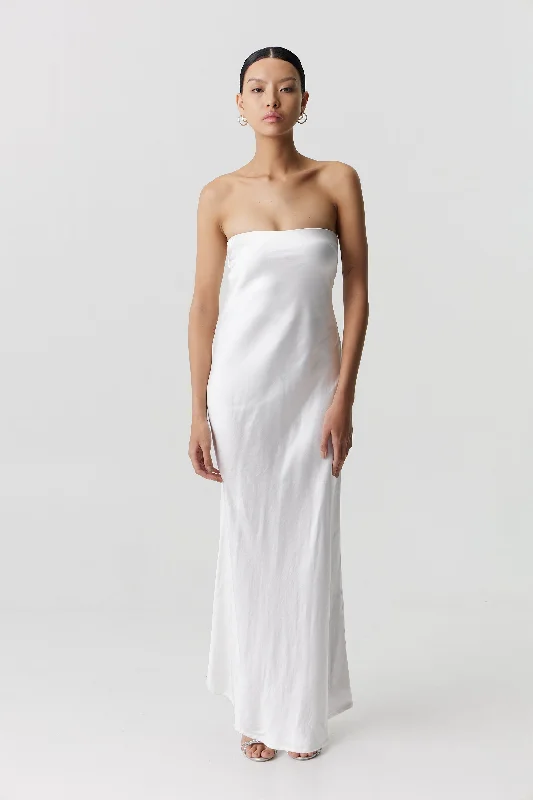 Third Form Satin Tie Back Strapless Maxi Dress - Powder White Chic Summer Floral Maxi Dress Third Form Satin Tie Back Strapless Maxi Dress - Powder White Chic Summer Floral Maxi Dress