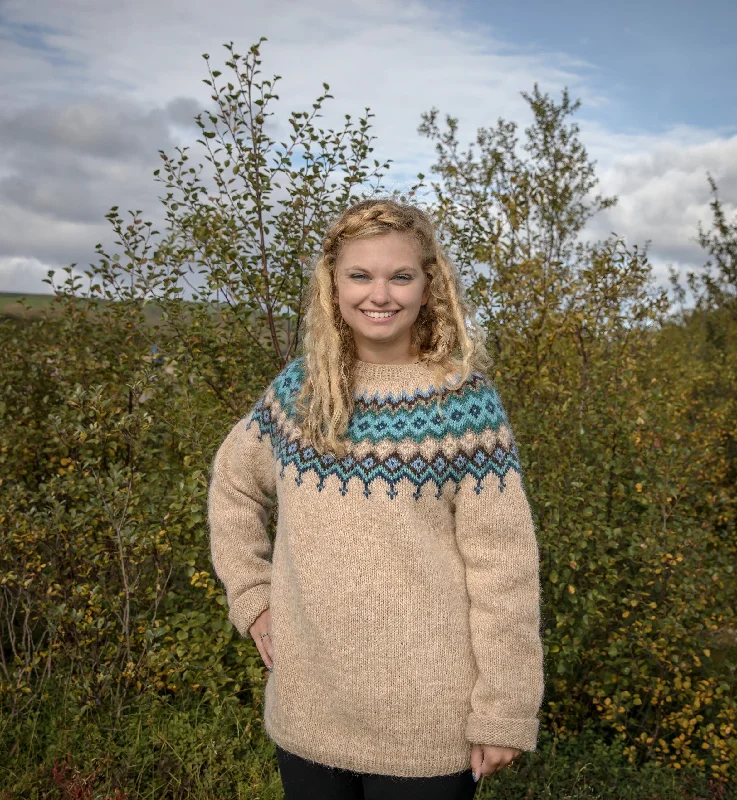 Amalie Lettlopi Light Yellow Wool sweater - Knitting Kit Welt Pockets Slit Pockets Flap Pockets