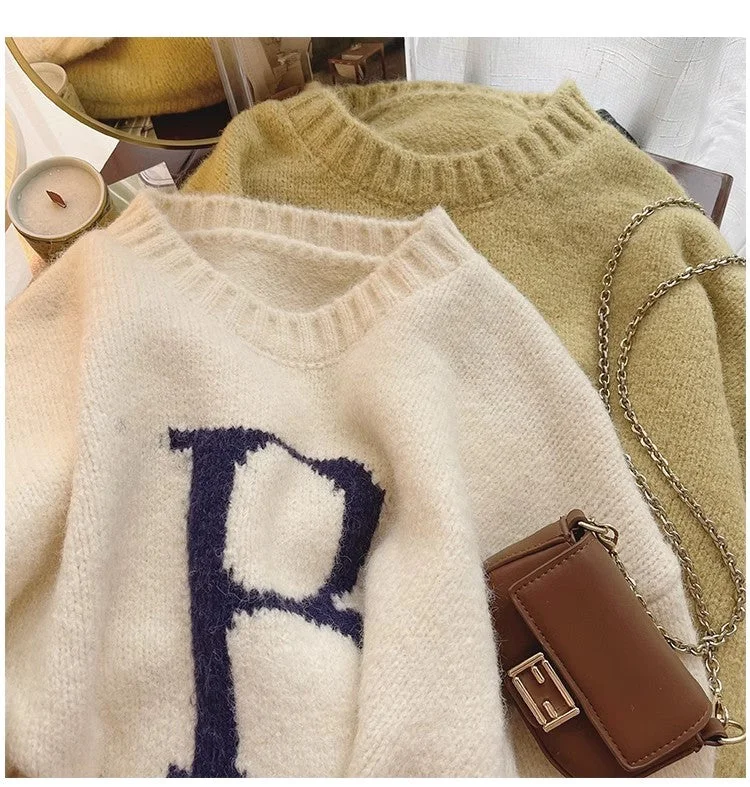 Simple embroidered round neck sweater for women       S4894 Tailored Straight A-Line