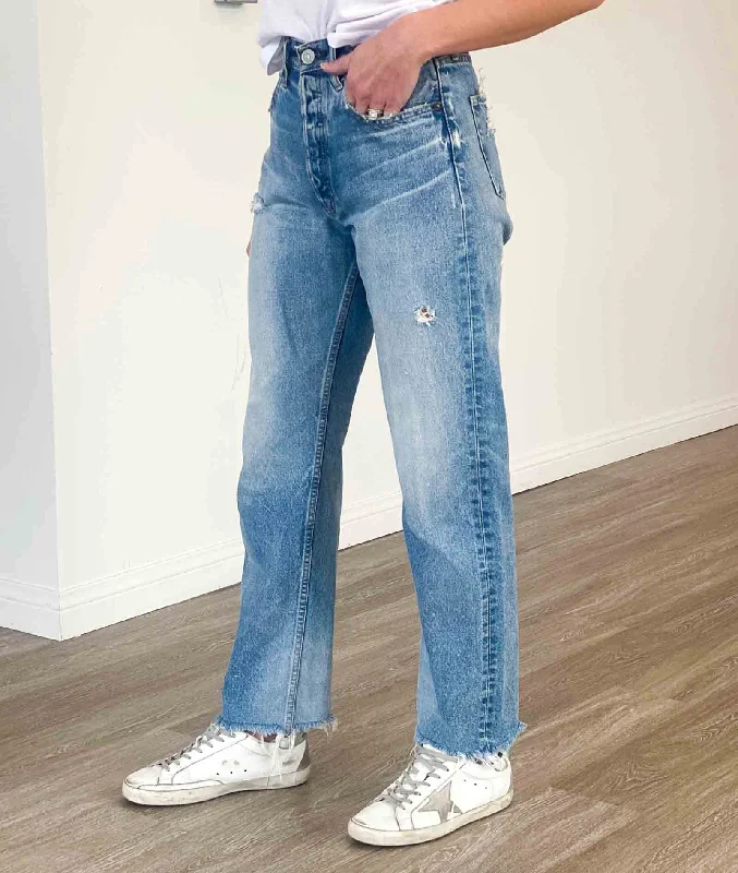 Distressed High-Waisted Stovepipe Jeans Stylish Slim Fit Denim