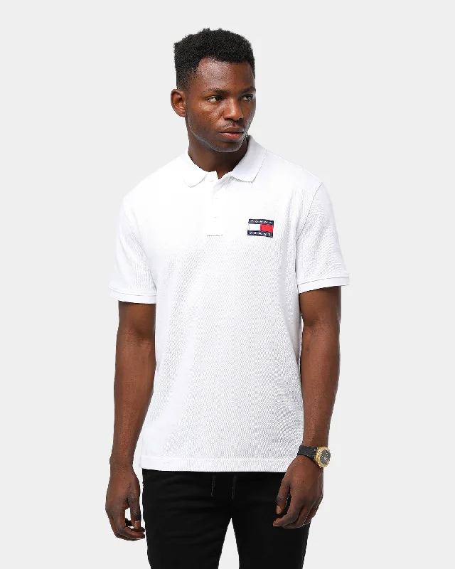Tommy Jeans Men's TJM Tommy Badge Polo Classic White Classic Slim Fit Jeans